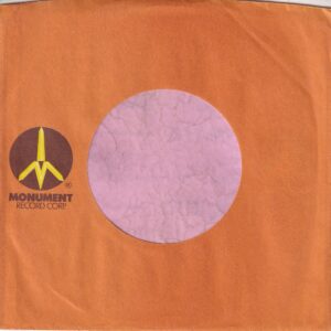 Monument Record Corp U.S.A. Curved Top , Inside Glued Company Sleeve 1971 -1976